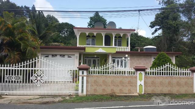 casa de dos pisos en Barranquitas - 1